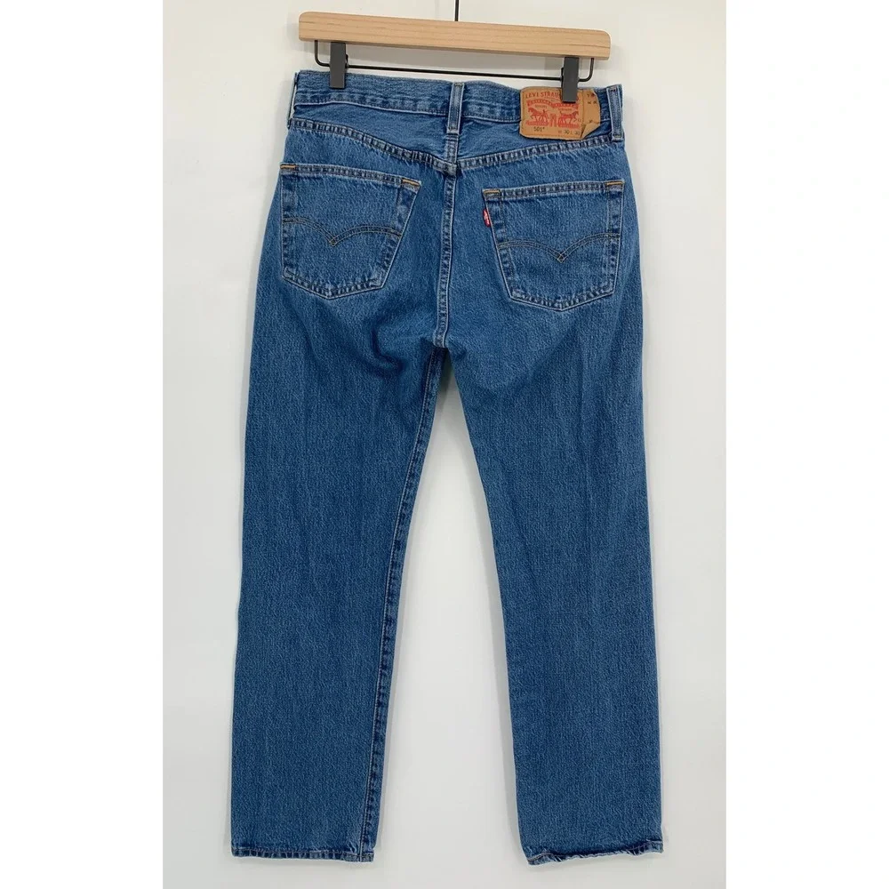 Levis 501 Jeans Mens 30x30 Blue Straight Leg Button Fly Medium Wash Denim Pants